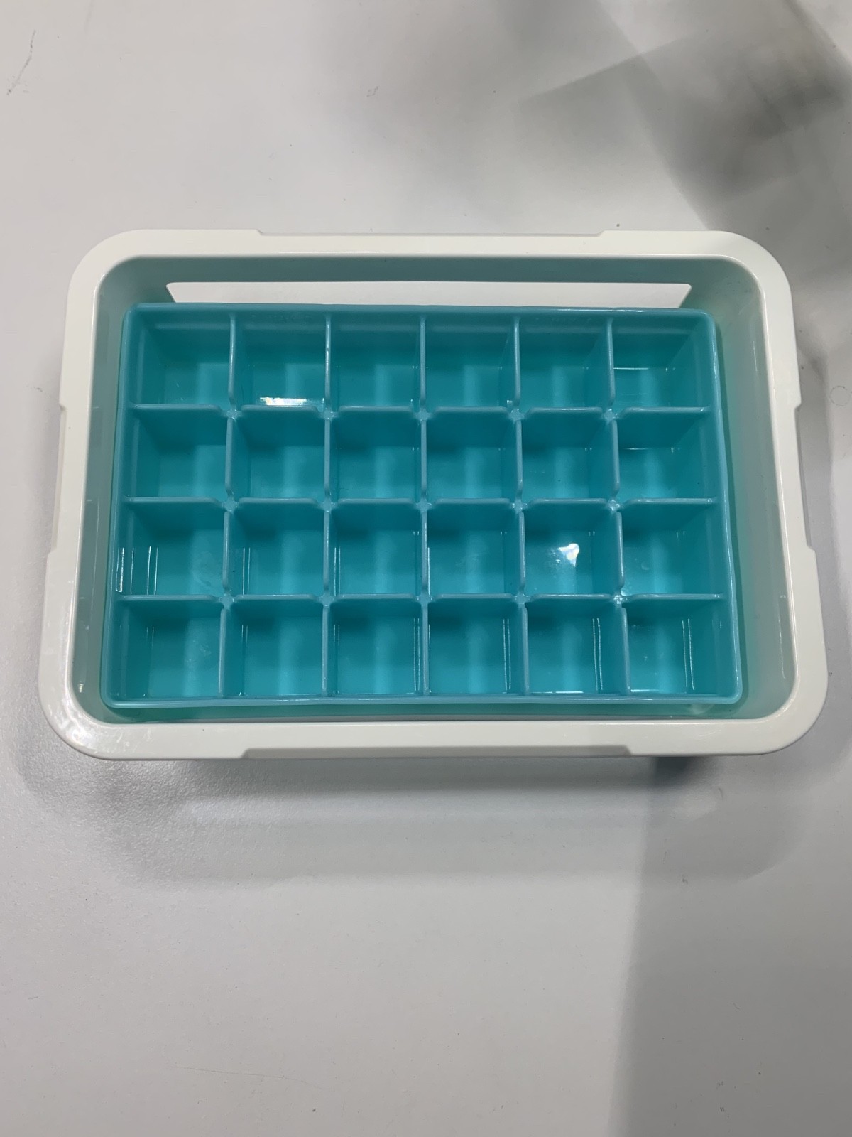 Good Grips Silicone Small Ice Cube Tray with Lid | Ideal for Cocktails