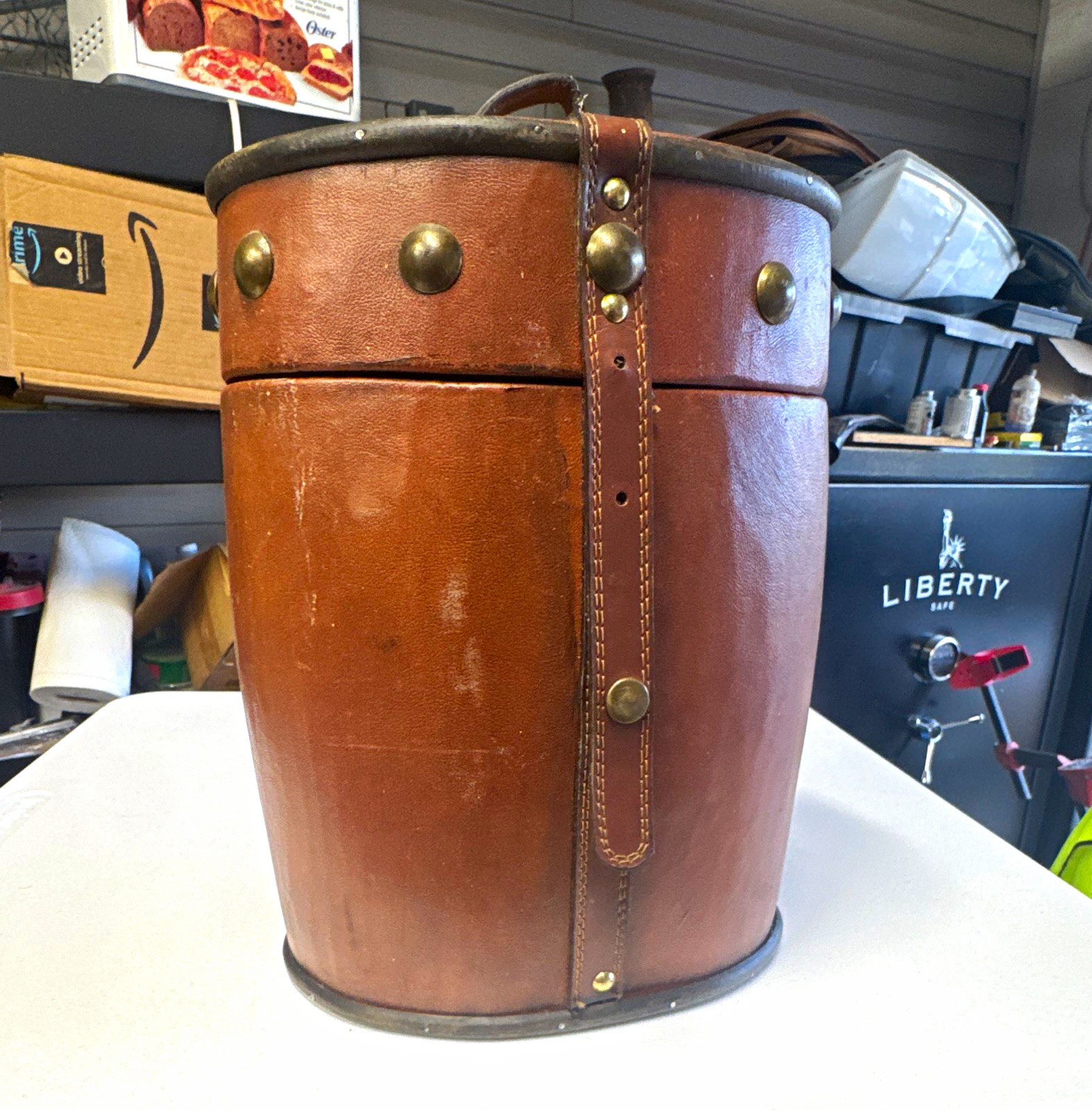 Vintage Brown Leather Round Lidded Box with Metal Latch, 1900-1919