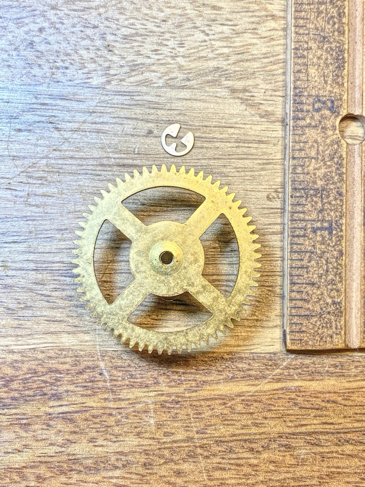Hermle 1050-020 Clock Movement Large Transmission Wheel (KD3890)
