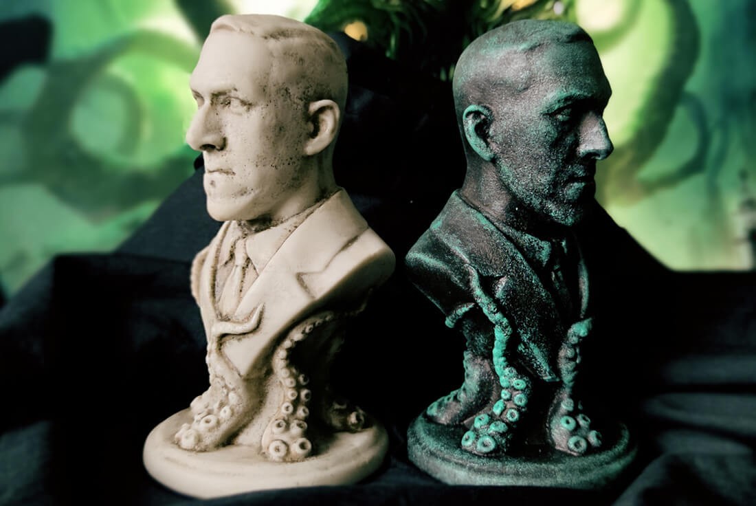 H. P. LOVECRAFT BUST white 💛💙