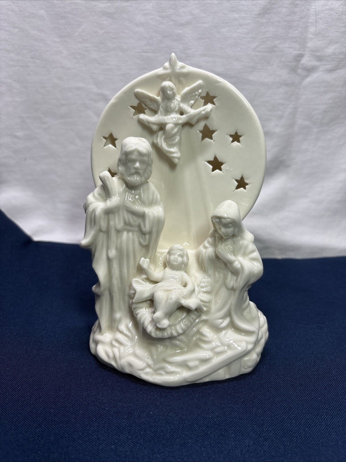 Lovely Nativity Scene Tea Light Candle Holder Figurine – As Is