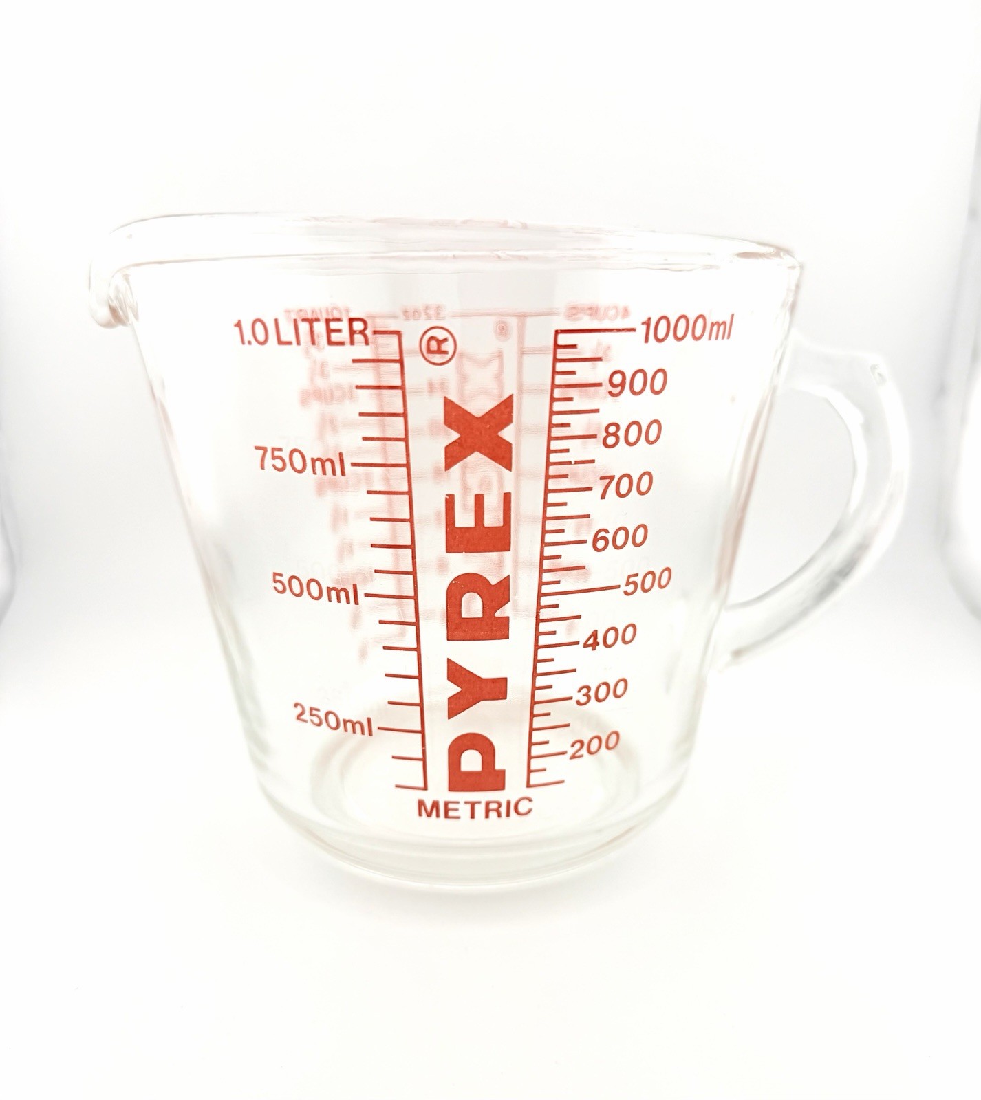 Vintage PYREX 4-Cup D Handle 532 Glass Measuring Cup 1-Quart USA Red Letters