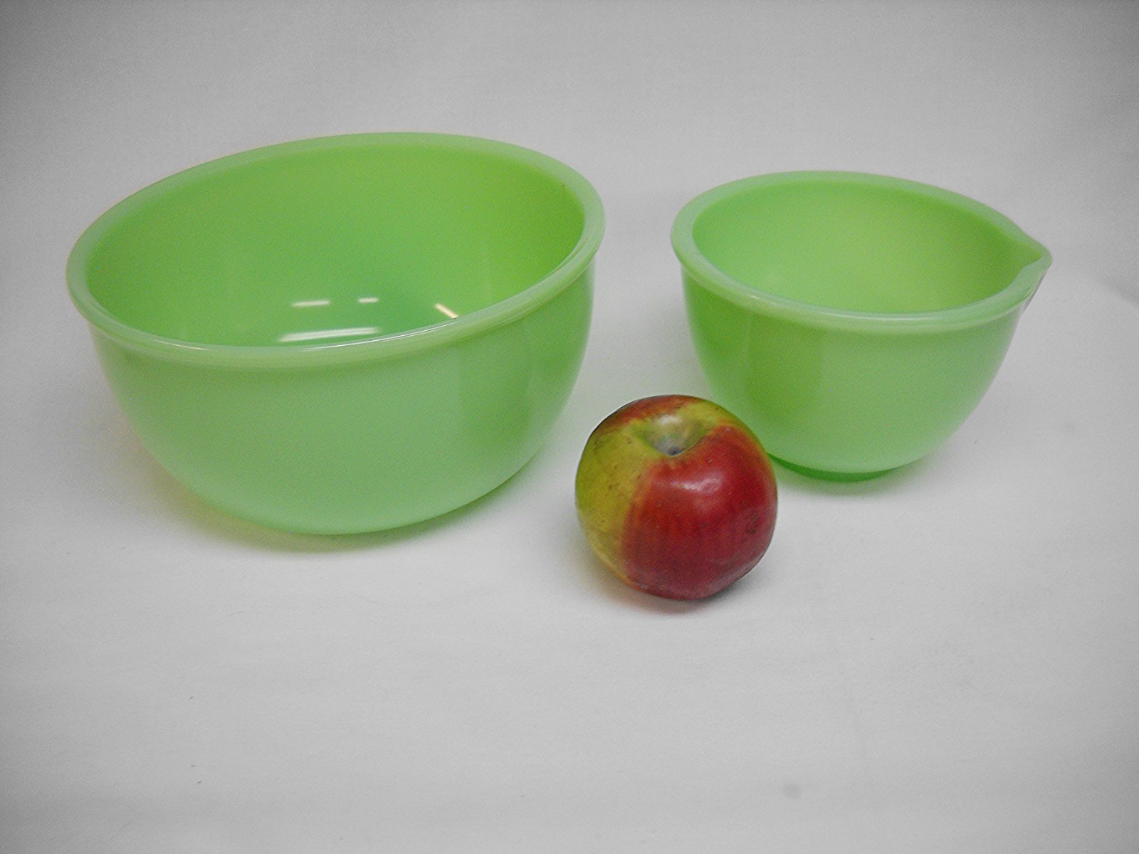 2 Vintage JADITE GLASS MIXING BOWLS-SUNBEAM MIXMASTER-ONE TINY FLAW IN EACH