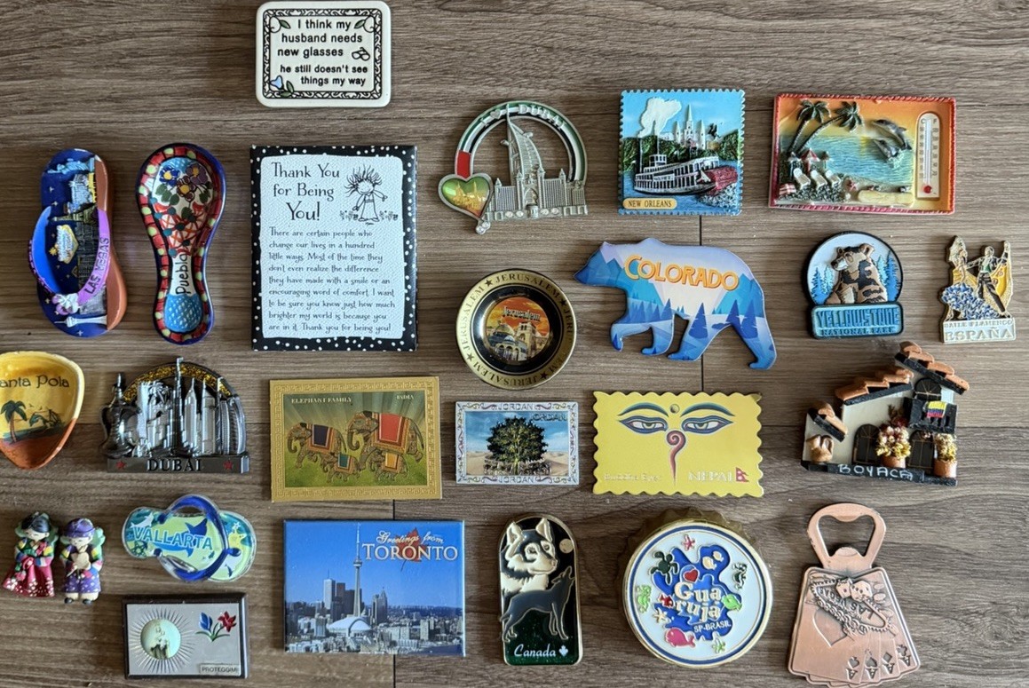 Lot Vintage Refrigerator Magnets Assorted States Travel Countries Tourist F17