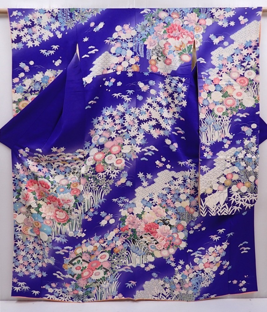 6119T10z1020 Vintage Japanese Kimono Silk FURISODE Flowers Dark lavender