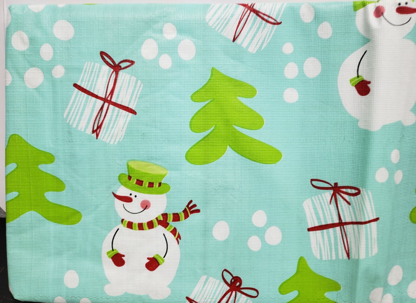 Peva Vinyl Tablecloth, 52″x52″ Square, CHRISTMAS TREES, GIFTS, SNOW & SNOWMEN,HH