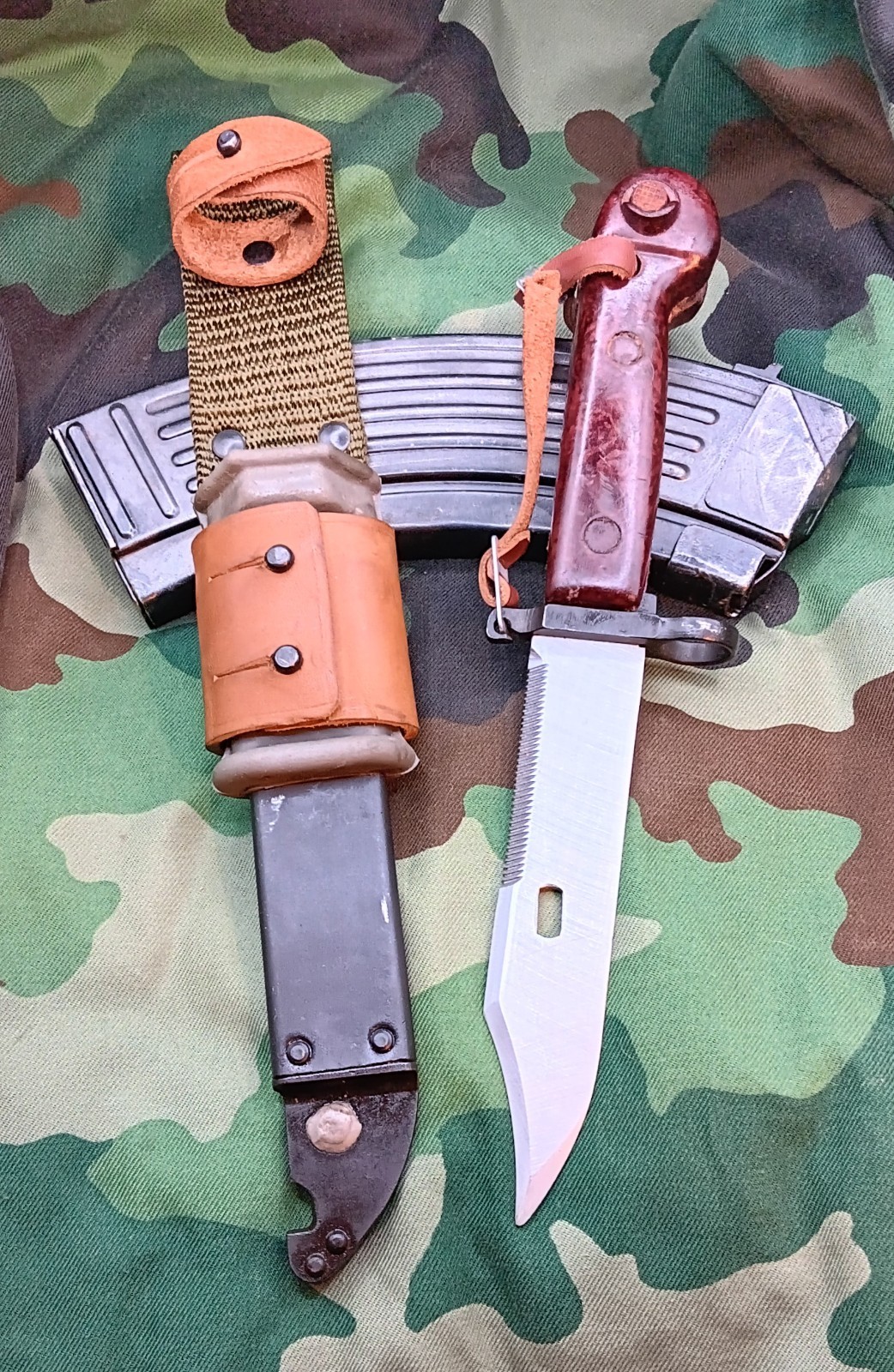 Romanian Type I Fighting Knife UNISSUED – Soviet Era Cold War Bakelite 7.62×39