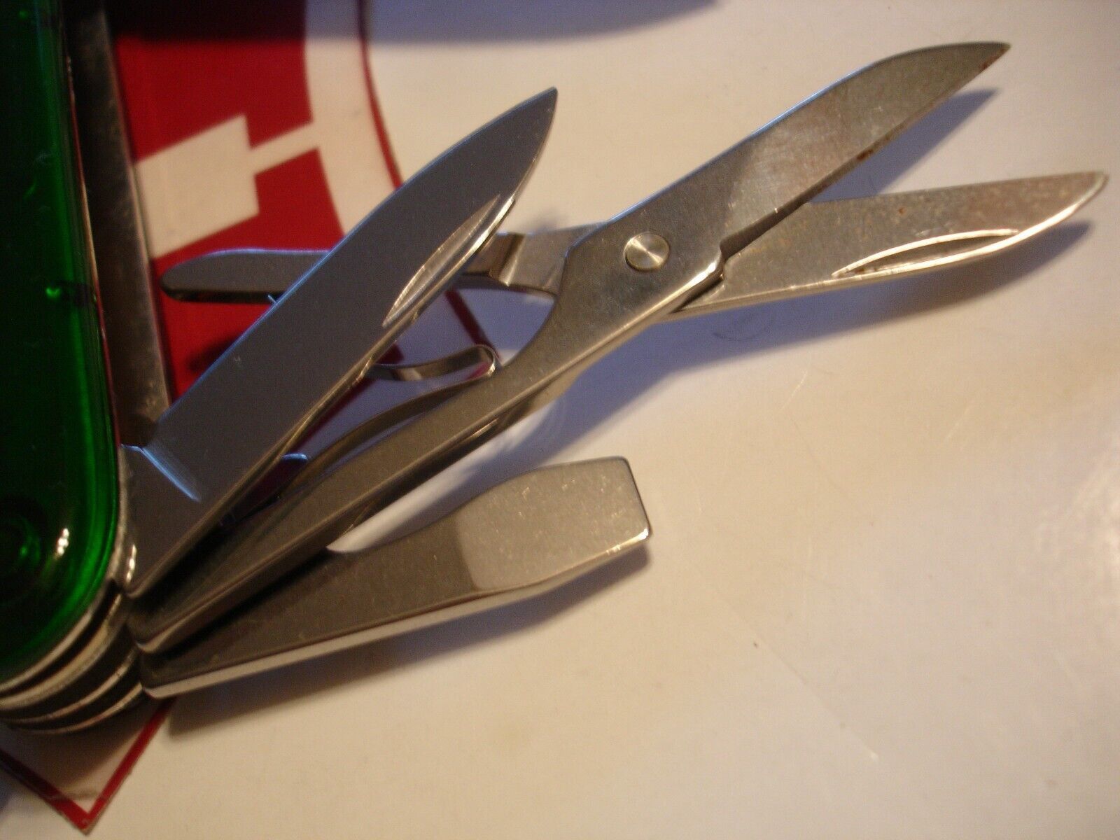 VICTORINOX 91mm TRANSLUCENT EMERALD GREEN CLIMBER 14 FUNCTION SWISS ARMY KNIFE