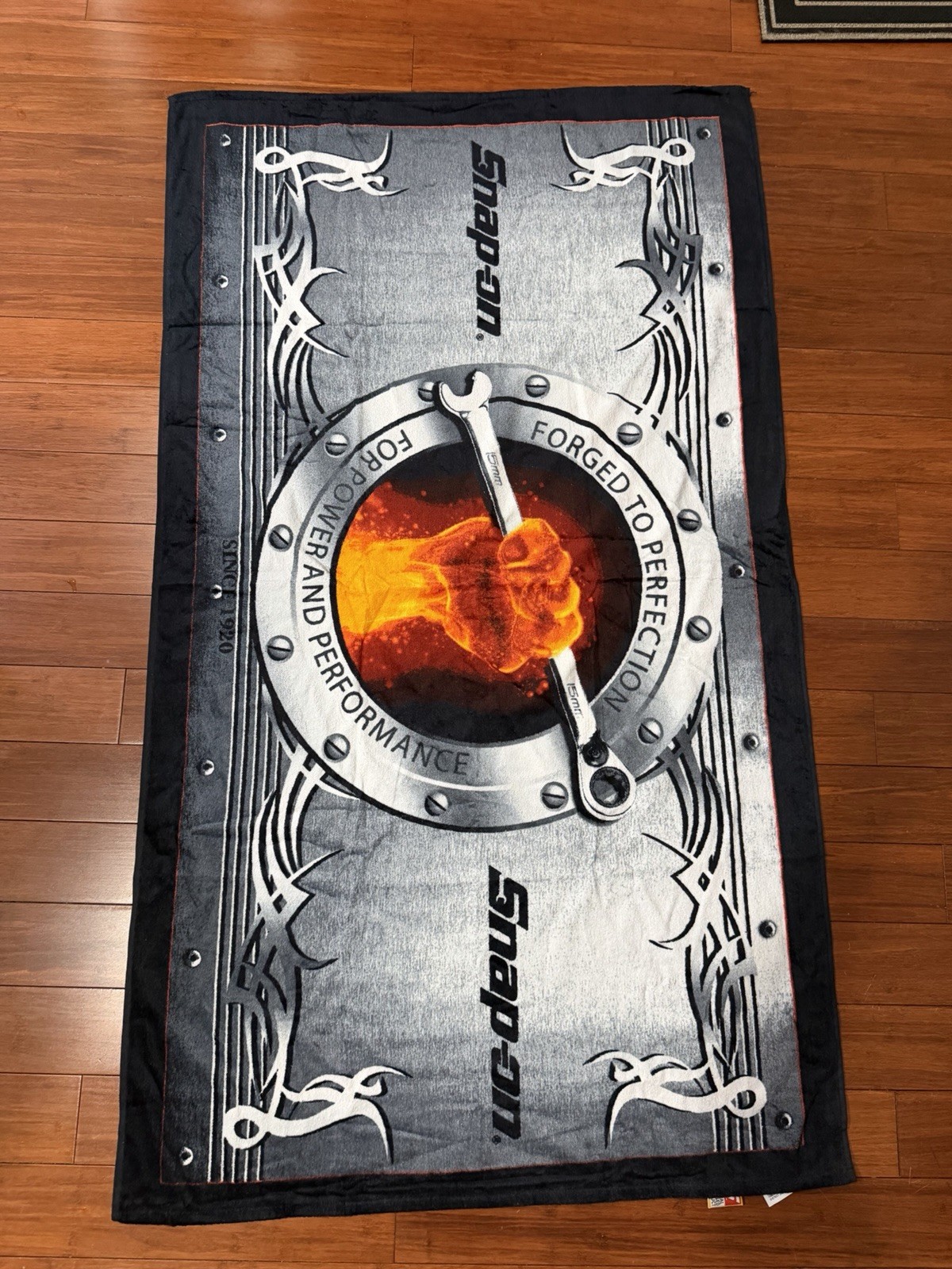 SNAP ON Tools Beach Towels Towel – Forged To Perfection NEW Rare