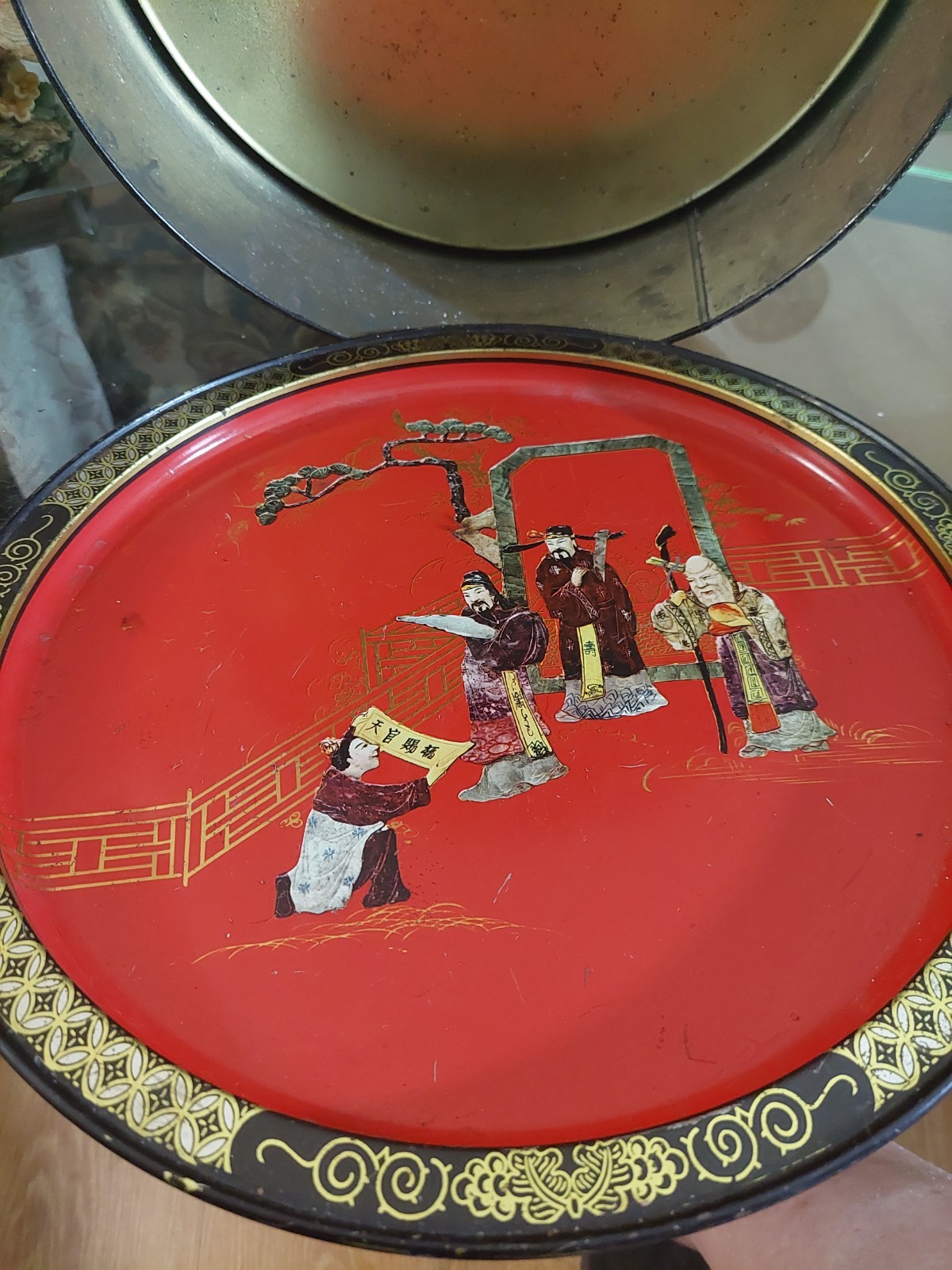 2 Round Metal/Tin Serving Trays Painted Decorative Asian Pattern Red/White