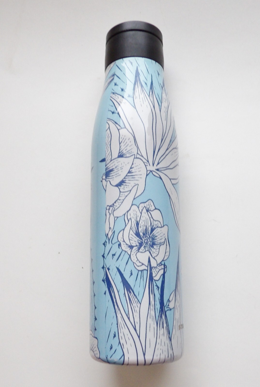 Starbucks 2019 Blue Cactus Flower Stainless Steel Water Bottle 20 Fl Oz