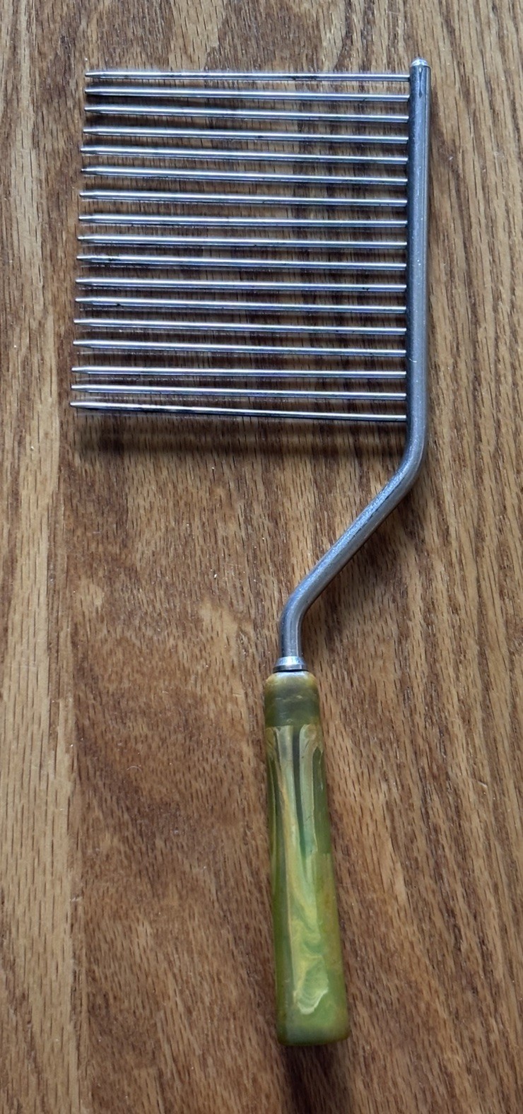 VTG Angel Food Cake Breaker Comb Slicer Green Bakelite Handle Kitchen Utensil
