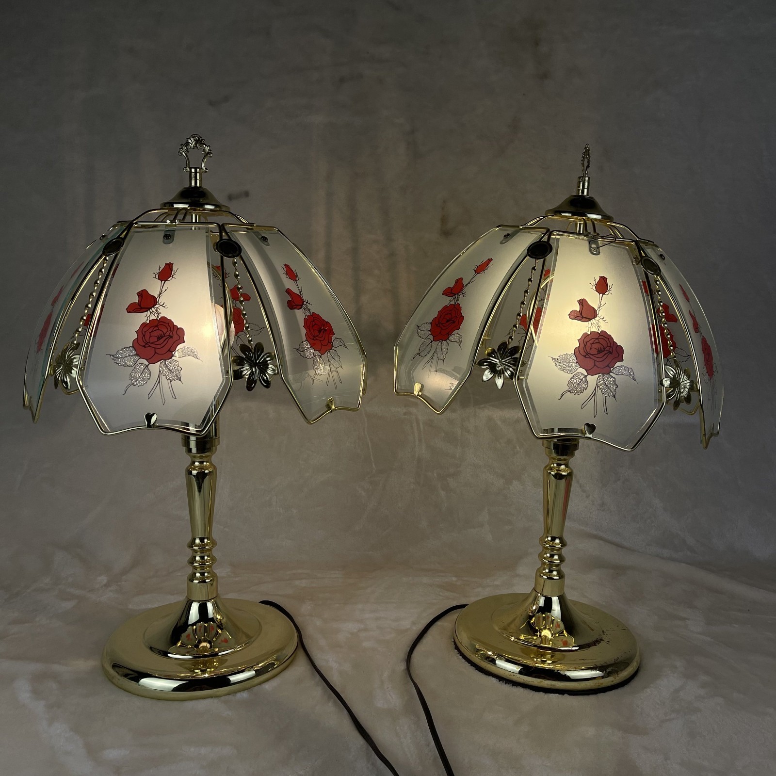 Set of 2 VTG Underwriters Laboratories Table Lamps with Floral Fabric Shade