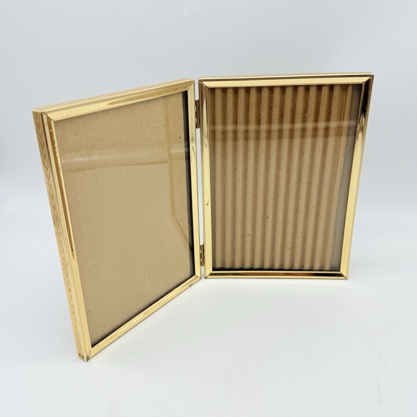 Vintage Gold Tone Double Photo Picture Frame 5×7 2-Way Easel Metal Ornate Hinged