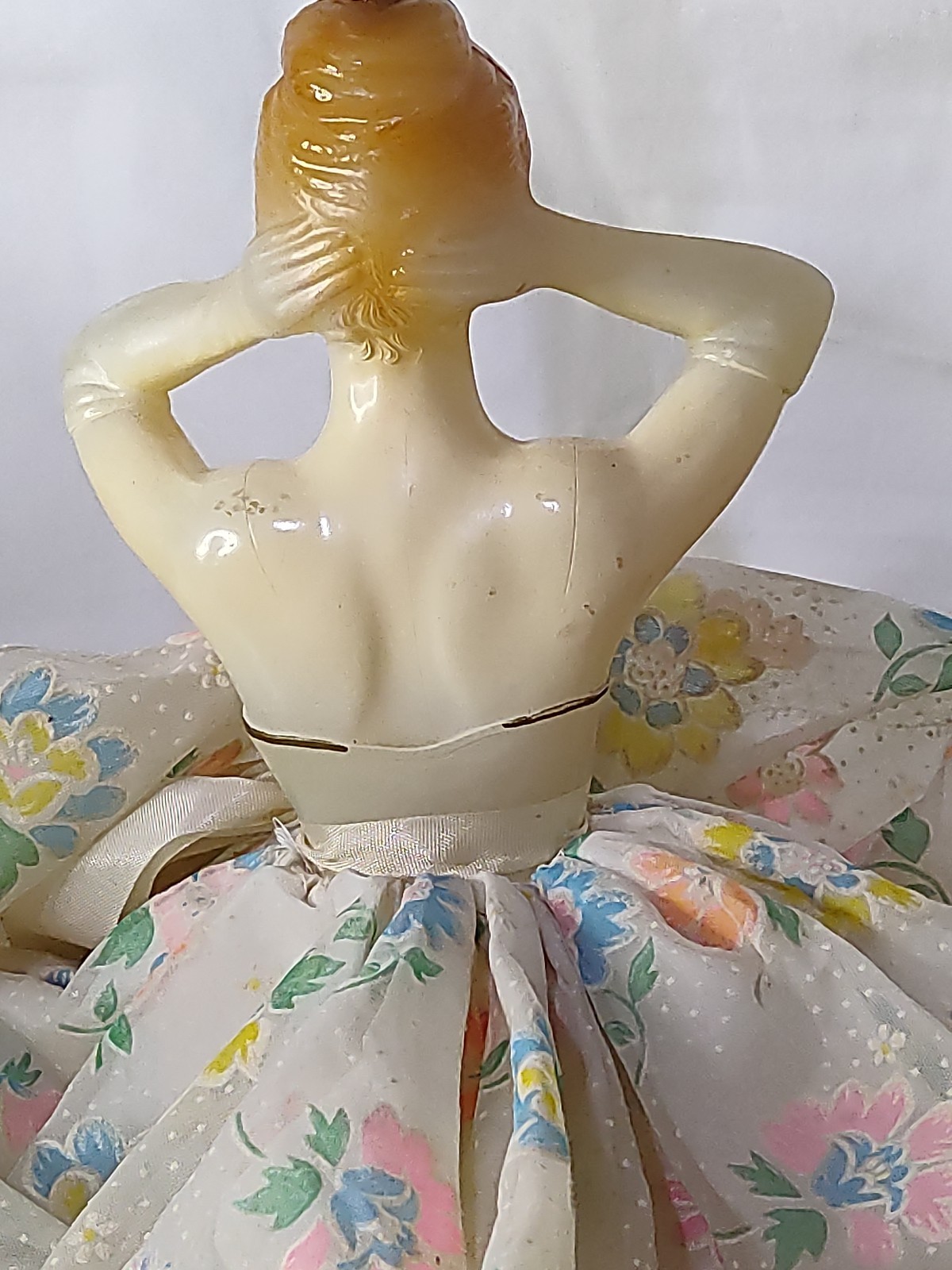 Underwriters Laboratories Portable Lamp Lady Female Pin Up Style Pose Vtg