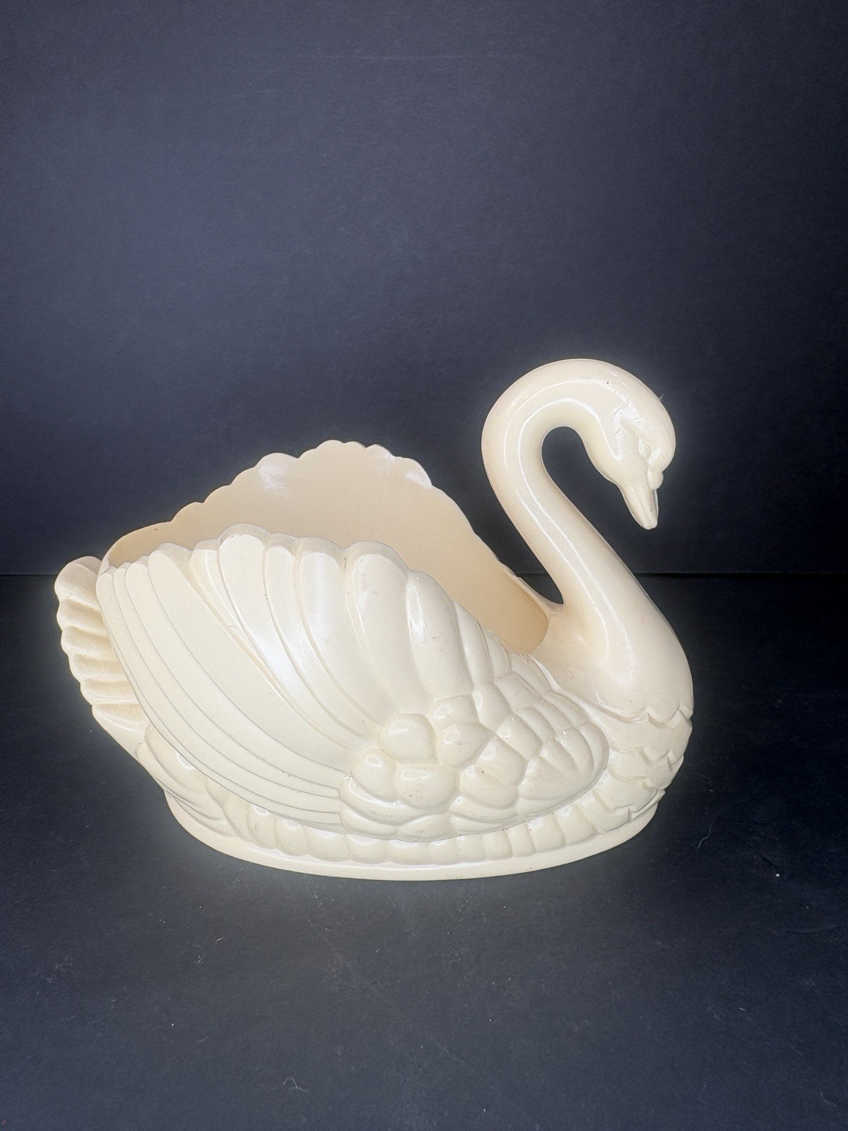 Vintage Regaline Swan #431 Hard Plastic Planter Trinket Dish Yellow Cream USA