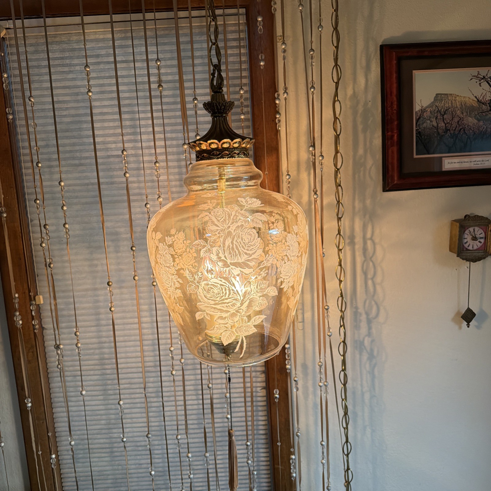 Hollywood Regency Swag Lamp Pendant, 1960, MCM Etched Rose Amber glass shade