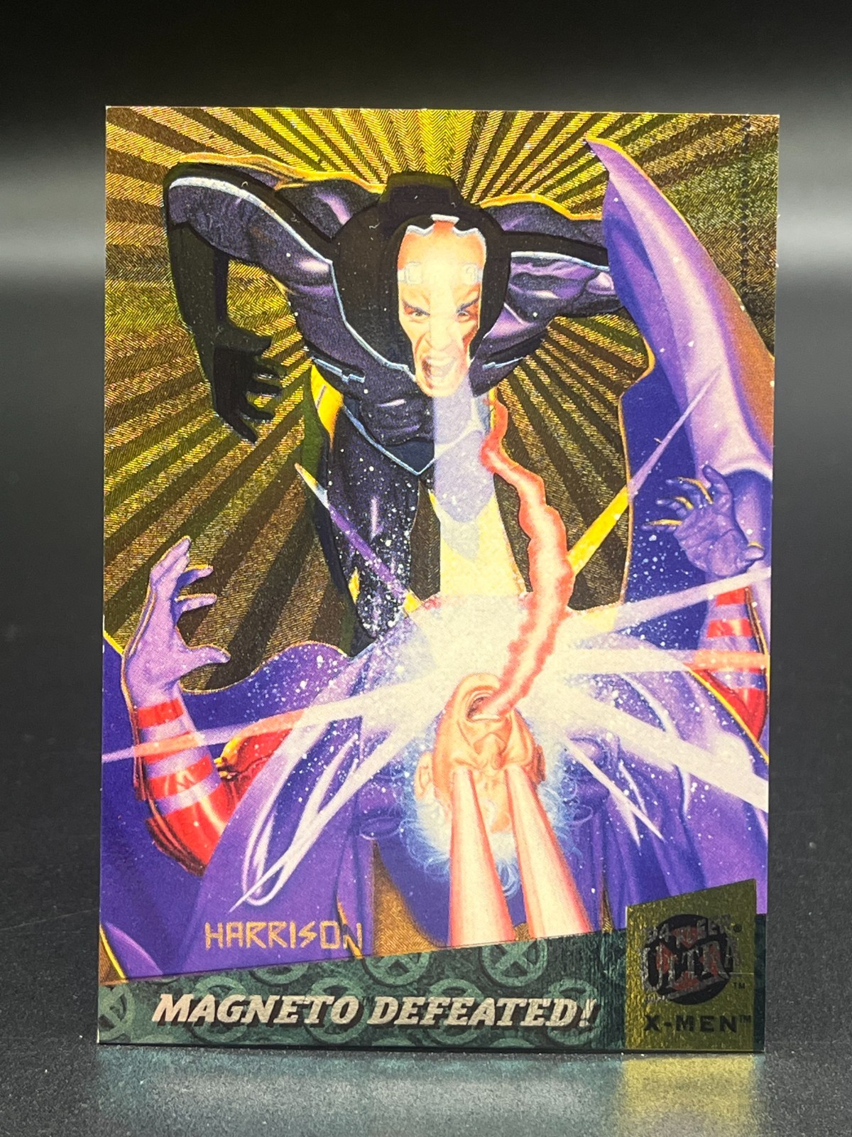 1994 Fleer Ultra X-Men Fatal Attractions Magneto Defeated! #5