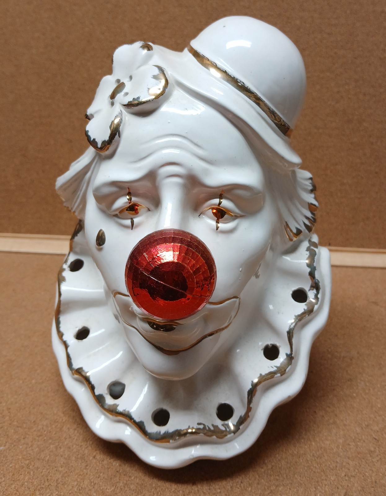 Vintage! Beautiful Porcelain Clown Figurine Nite Lite – Cord & Bulb Not Included