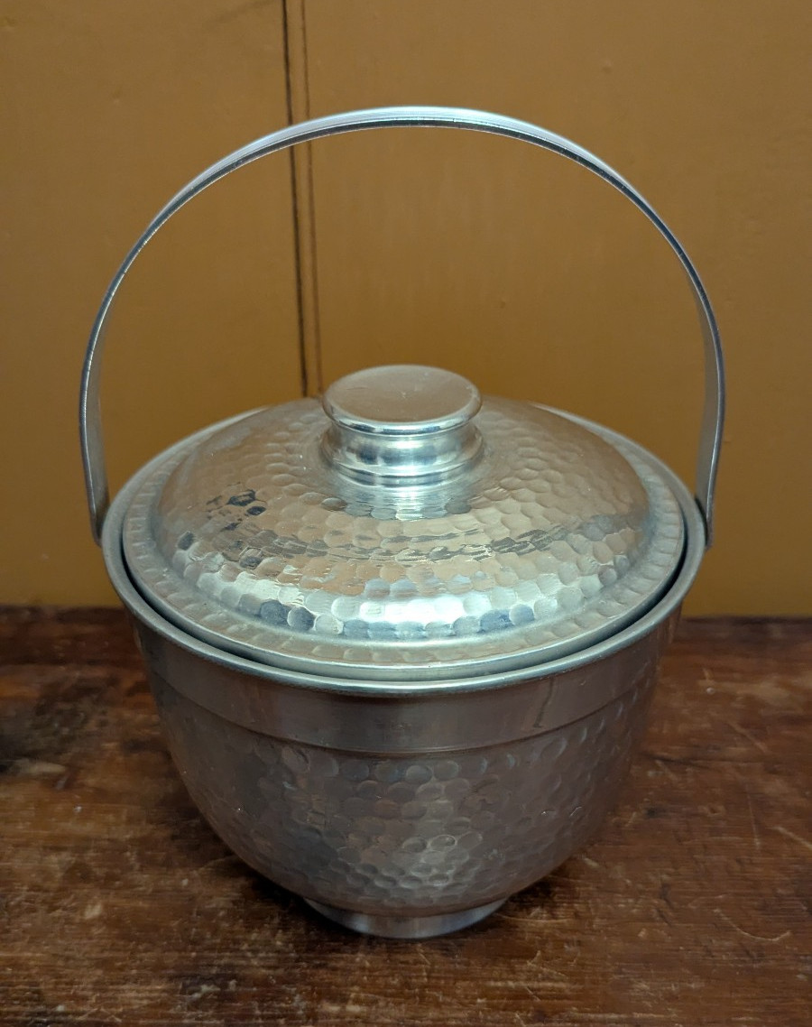 Vintage MCM Hammered Aluminum Ice Bucket w Swing Handle & Lid Italy – Nasco