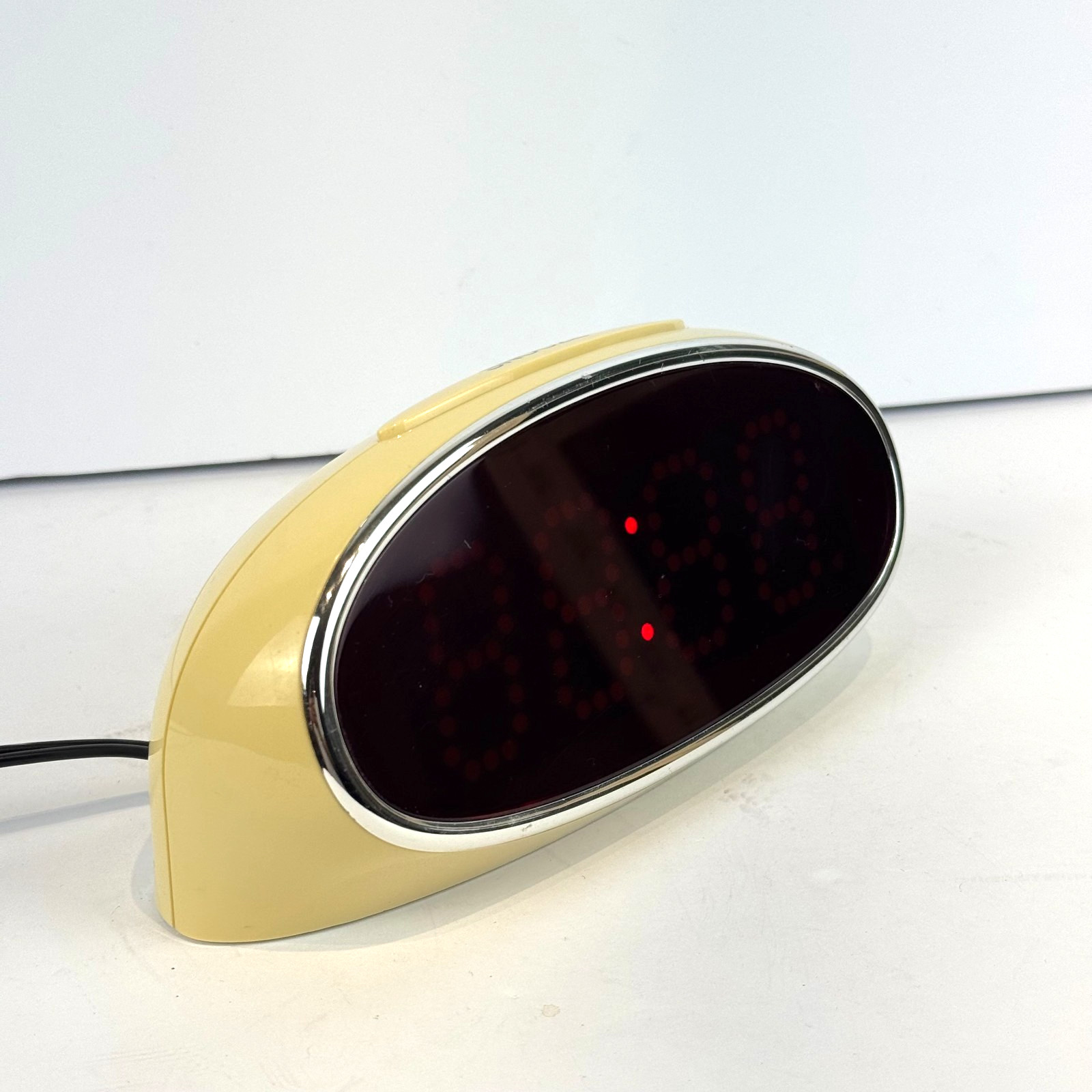 Vintage 1960s 1970s Litech E150 Retro MCM Digital Alarm Clock Working Tested