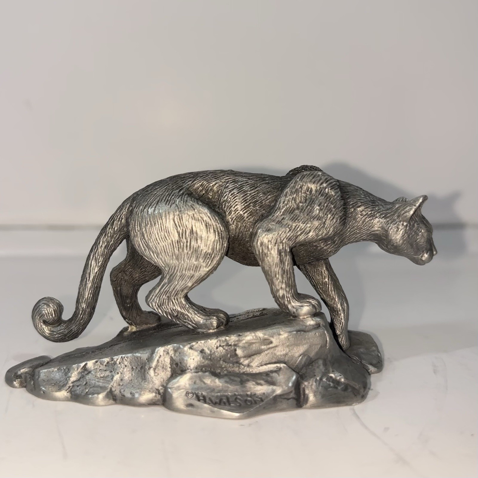 Vintage Solid Hudson Pewter Limited Edition Cougar (Mountain Lion) figurine #786