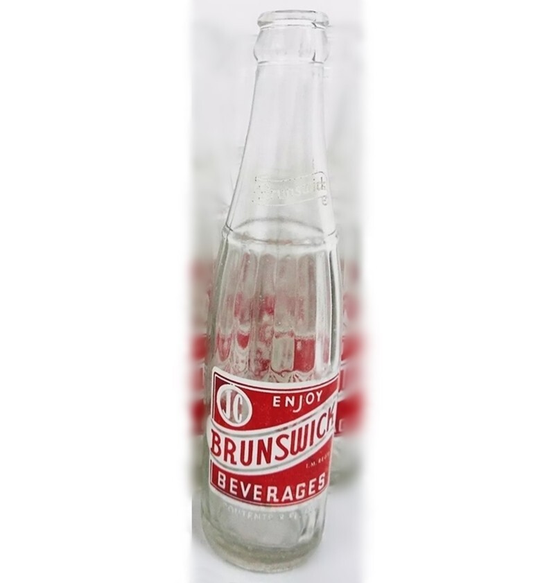 1930’s ENJOY BRUNSWICK BEVERAGES SODA BOTTLE VINTAGE DRINK POP COLA – ACL – 8 OZ
