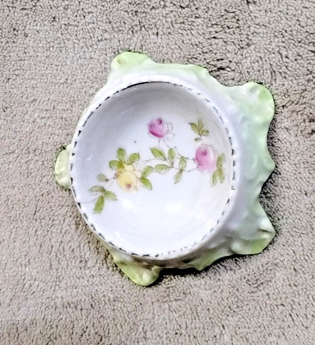 Decorative open salt no mark no reserve $5 shipping