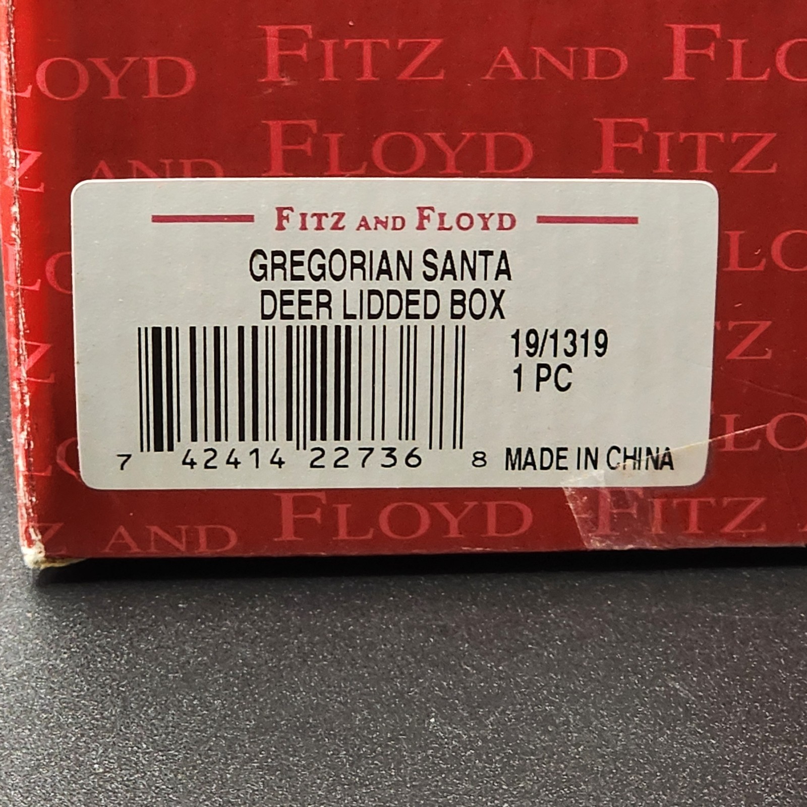 Fitz& Floyd Classics Christmas Reindeer Lidded Trinket Box Peace Dove Green Gold