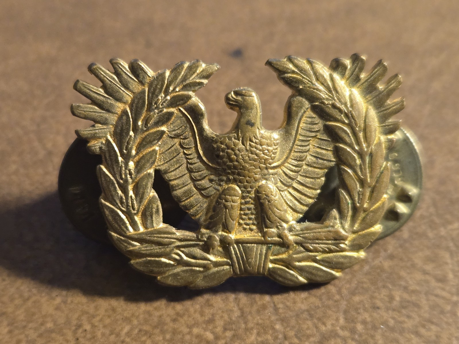 WWI U.S. ARMY WARRANT OFFICER HAT BADGE KREW G-1 ORIGINAL EAGLE WREATH PIN BADGE