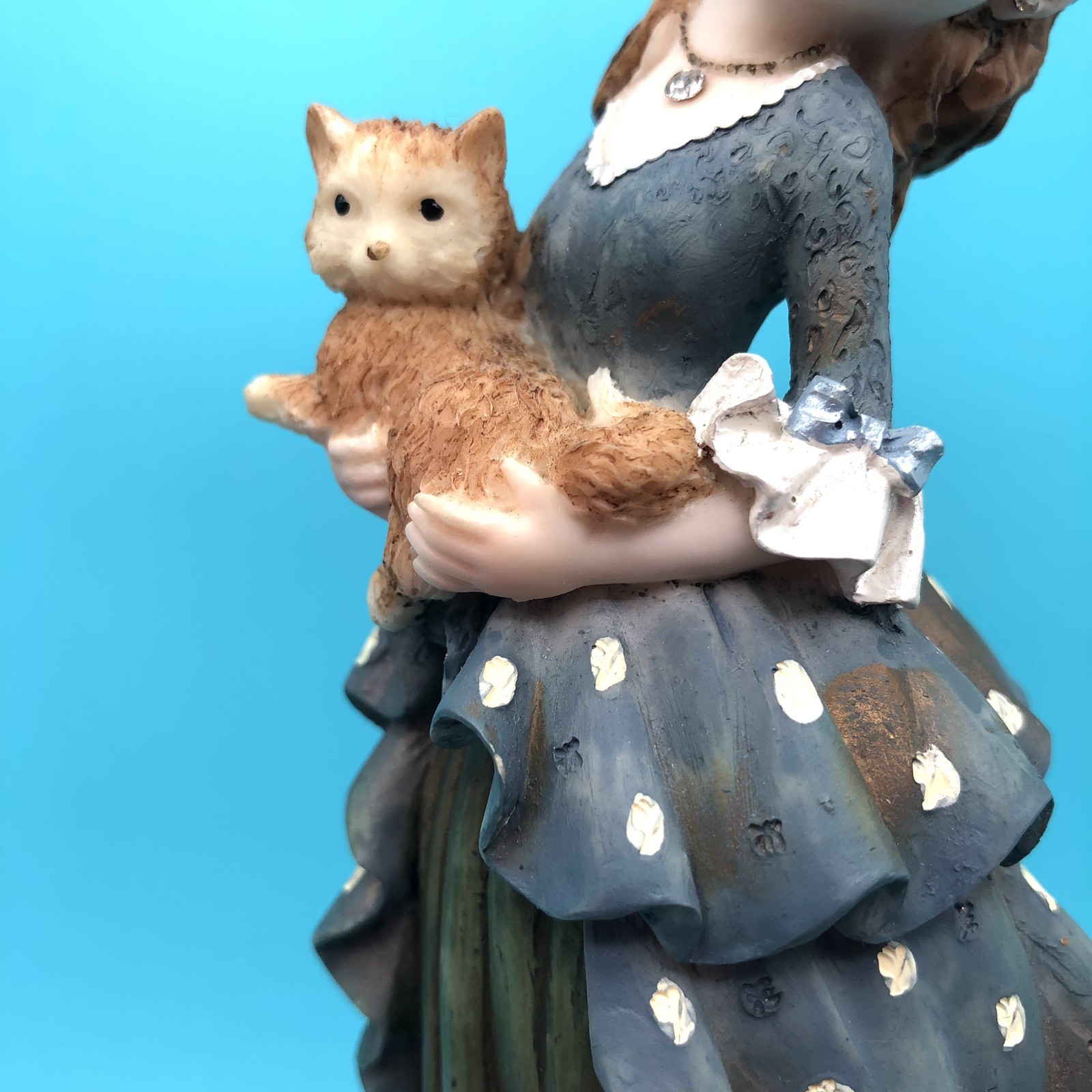 Giovanni Giftware Collection – Victorian Girl With Cat , 9.5”