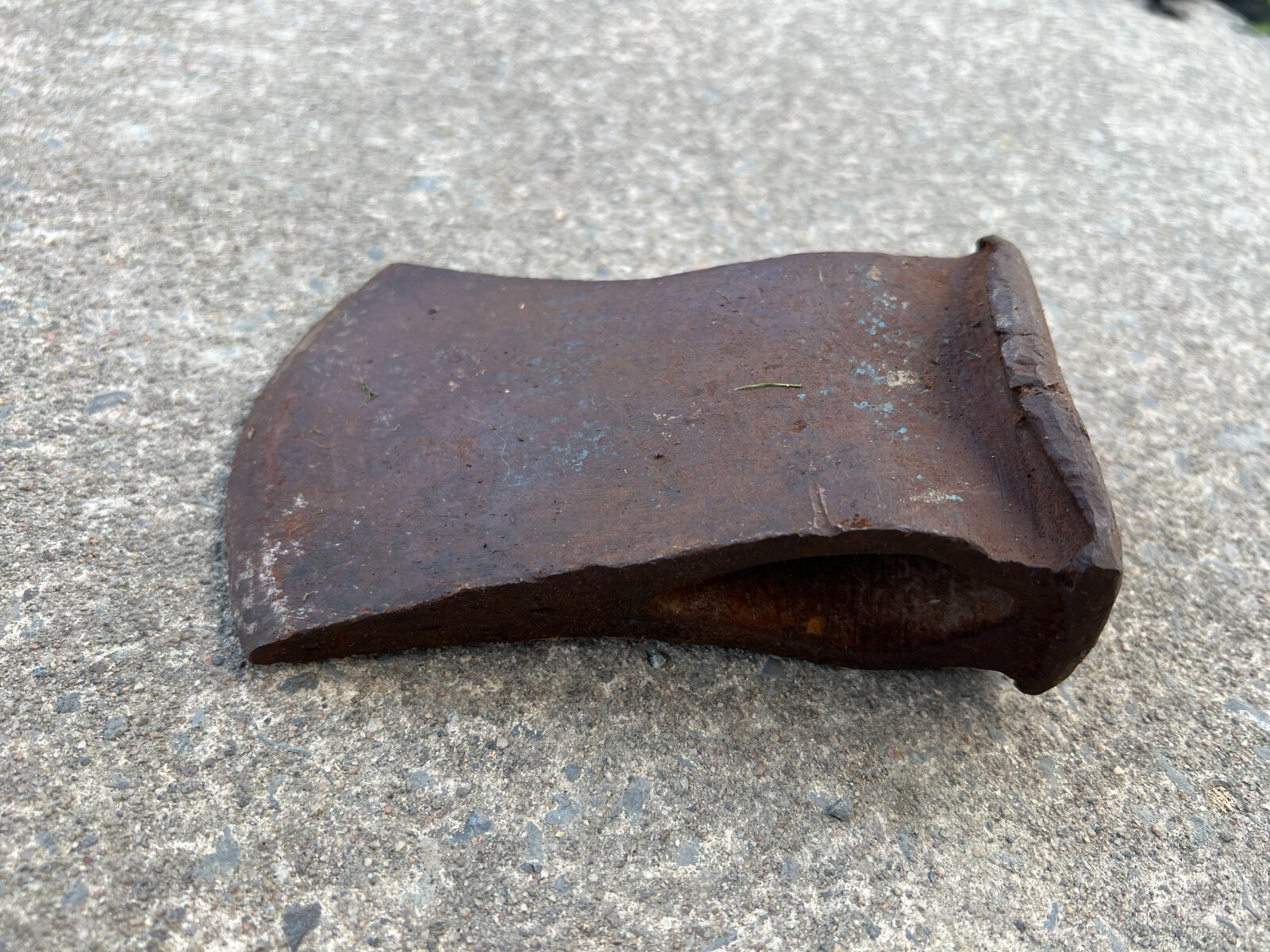 Vintage Single Bit Axe Head Tool with a 4″ Long Axe Blade 3.0 Pounds