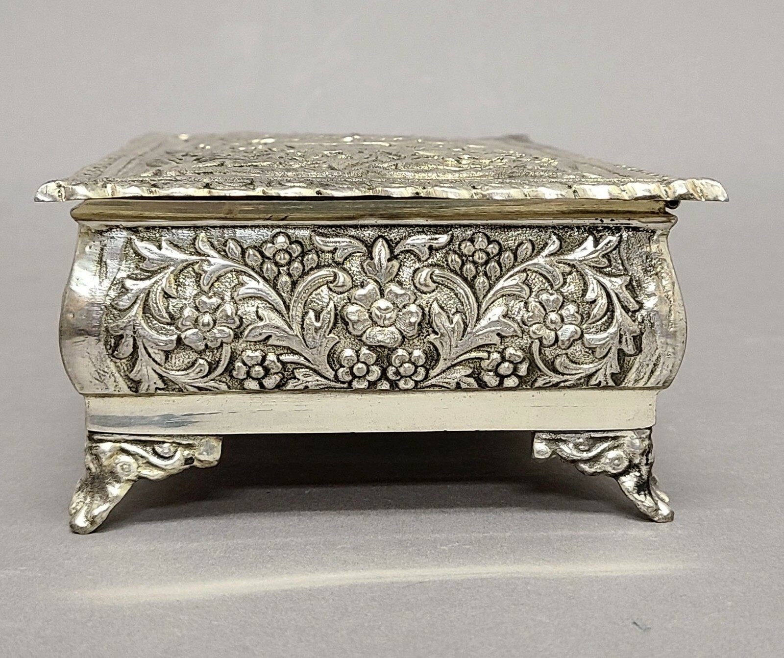 Box Silver Plated on Brass Embossed Hinged Cover 5.5″W 9″L 3″High