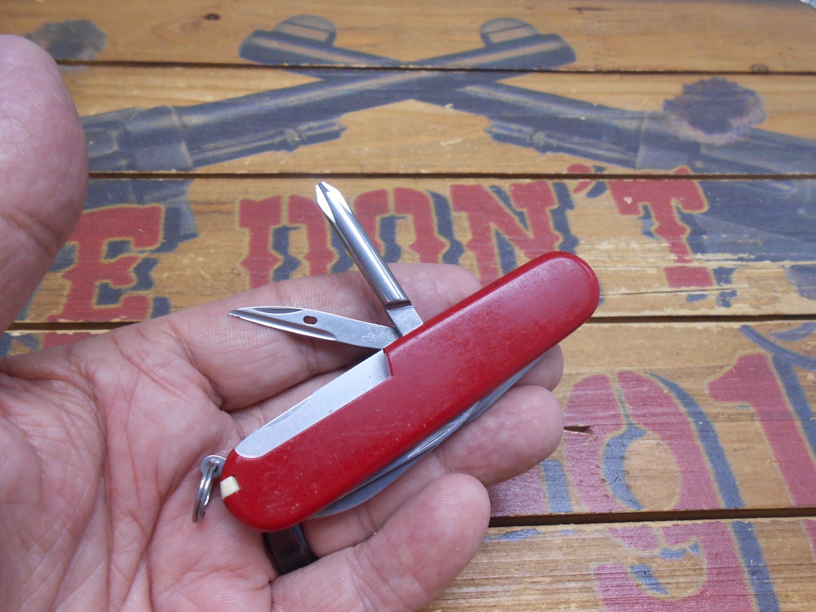 Victorinox Tinker Swiss Army Knife 91mm Red