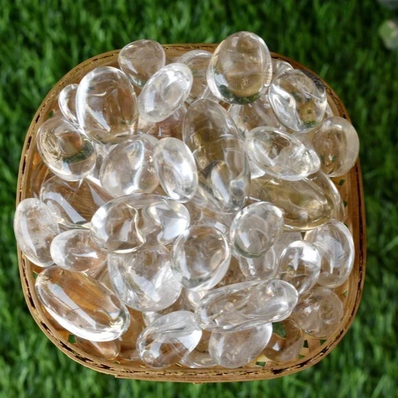 50Pcs Clear Quartz Tumbled Stone Healing Crystal Reiki Gemstone Mineral Specimen