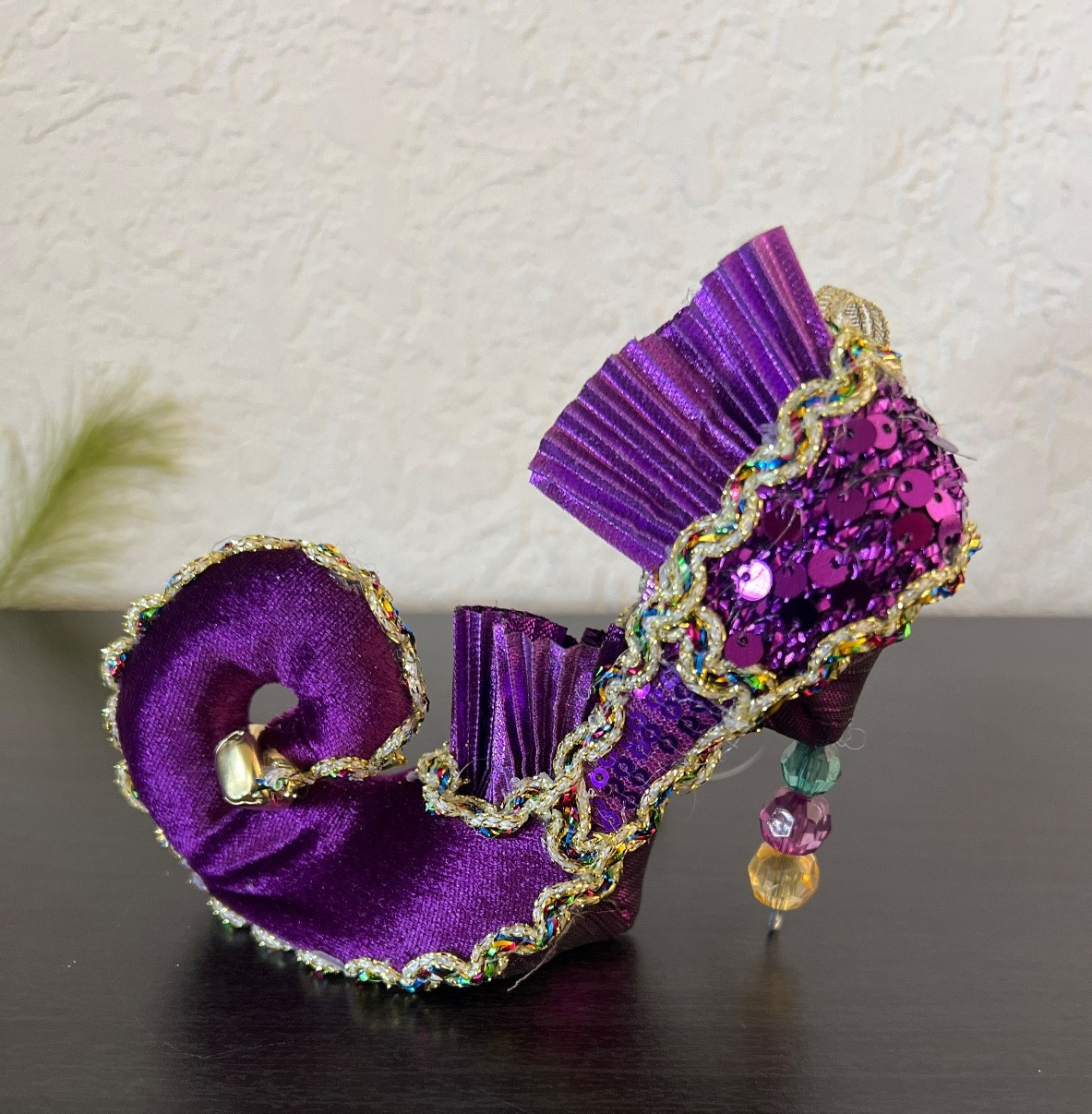 Trimsetter Dillards MARDI GRAS JESTER SHOE Purple Velvet ORNAMENT NEW +TAG