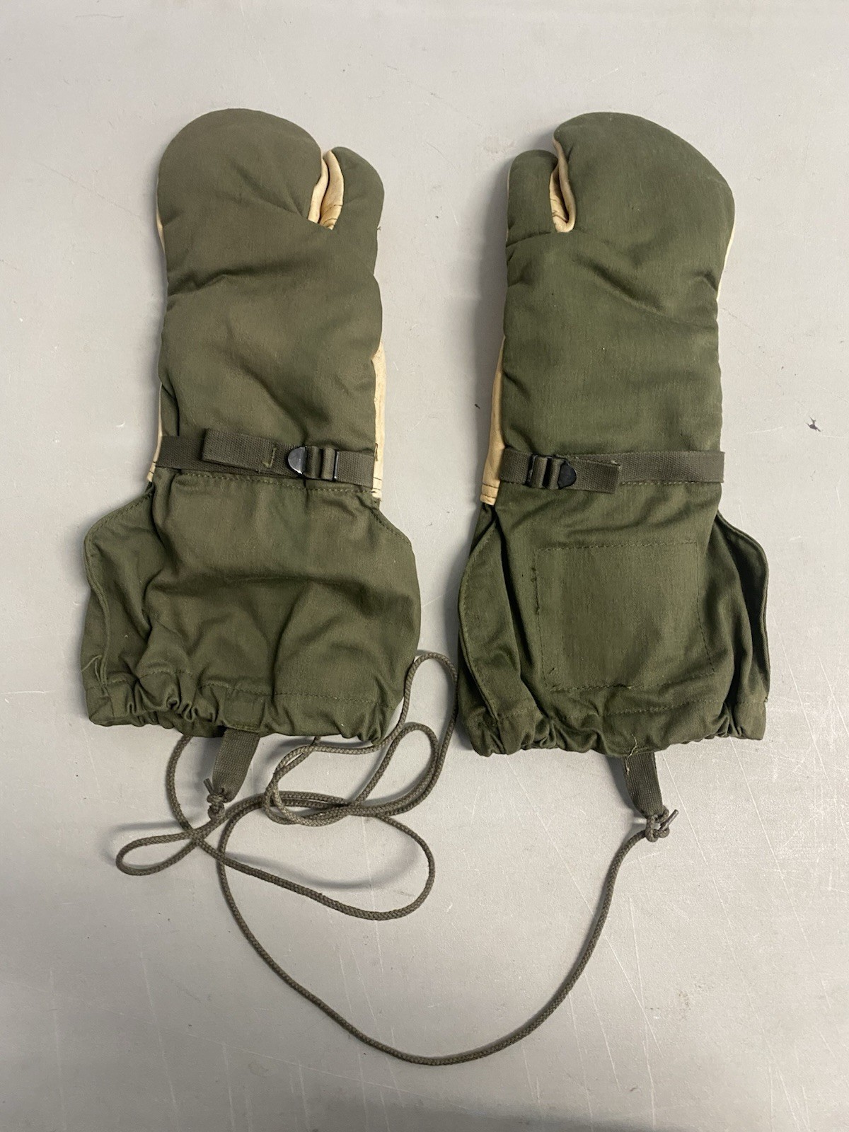 USGI M-1965 Trigger Finger Mittens W Wool Liners OD Green