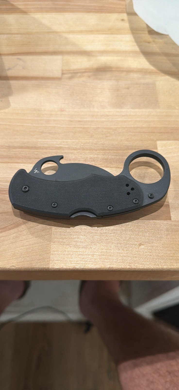 Spyderco Karahawk 2.35″ Plain Edge G-10 Handle Folding Knife – Black (C170GBBKP)