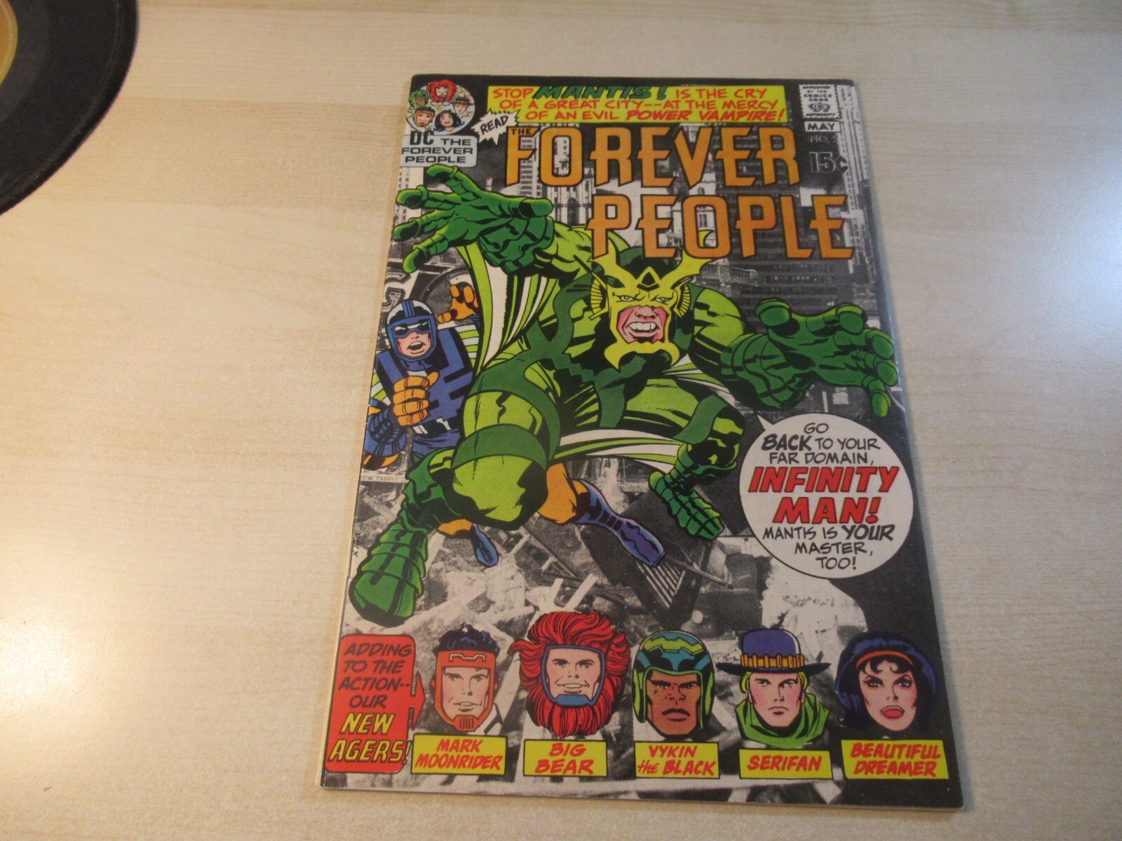 FOREVER PEOPLE #2 DC BRONZE HIGH GRADE 1ST APPEARANCE MANTIS KIRBY ART BEAUTIFUL
