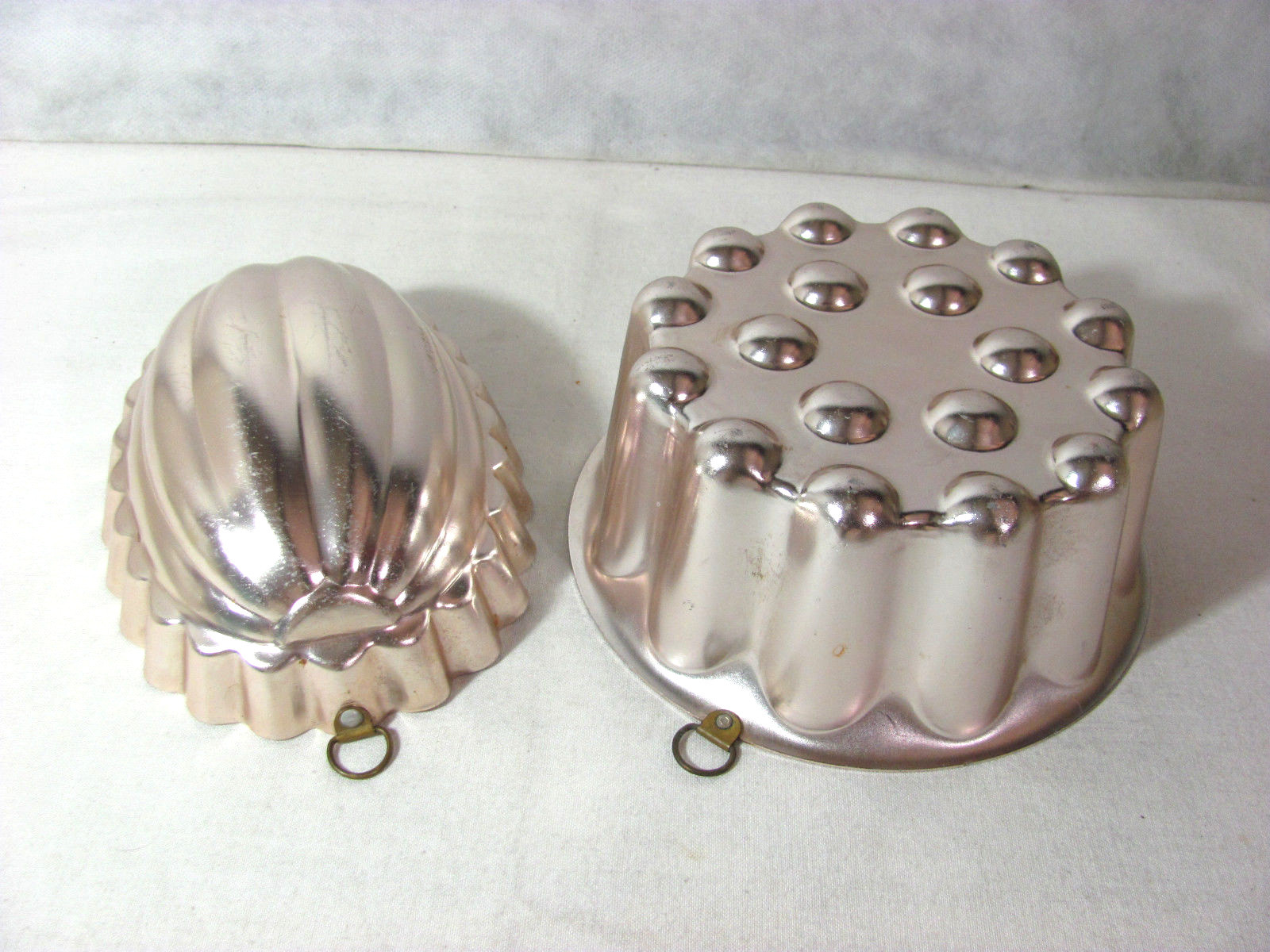Vintage Pink Copper Aluminum Round 4 Cup and Oval 2 1/2 Cup Jell-O/Dessert Molds