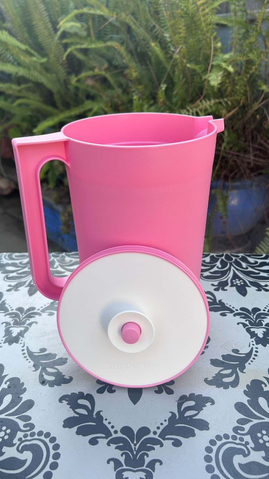 Tupperware Classic Push Button Pitcher 2 Liter pink Color New