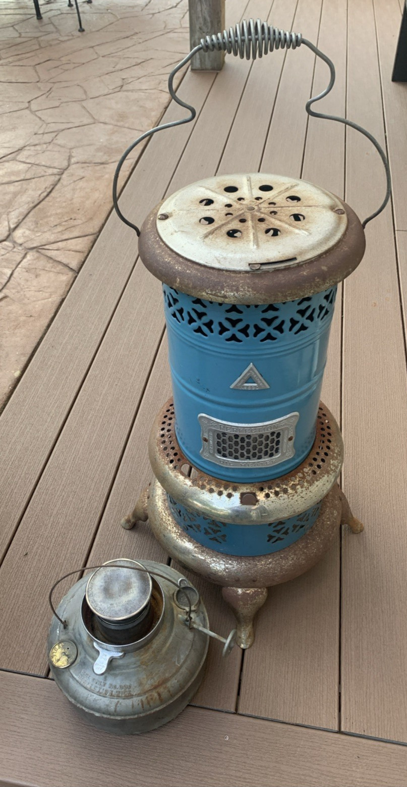 Vintage Blue Perfection 630 Kerosene Oil Room Heater w/ Burner & 500 Wick 24″ T