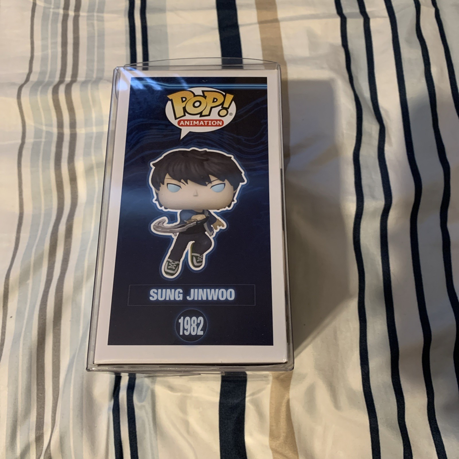 Funko Pop! Animation Solo Leveling Sung JinWoo #1982 Common With Pop Protector