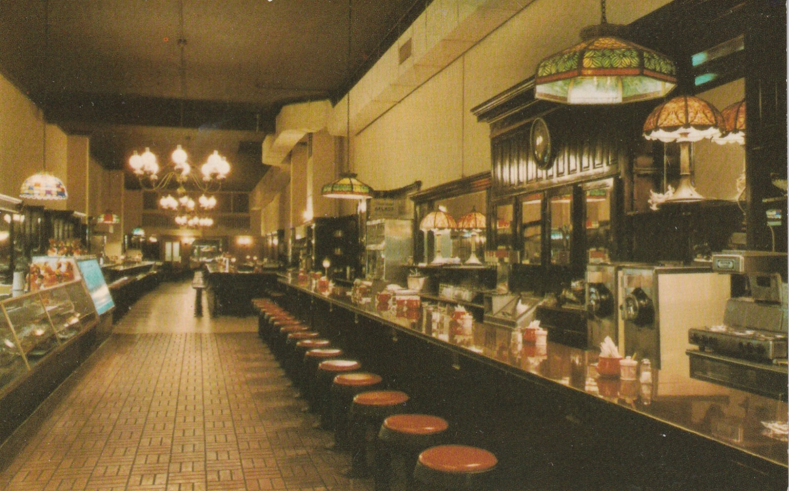 1950s Reeves Coffee Shop, Washington DC Chrome Postcard Interior View