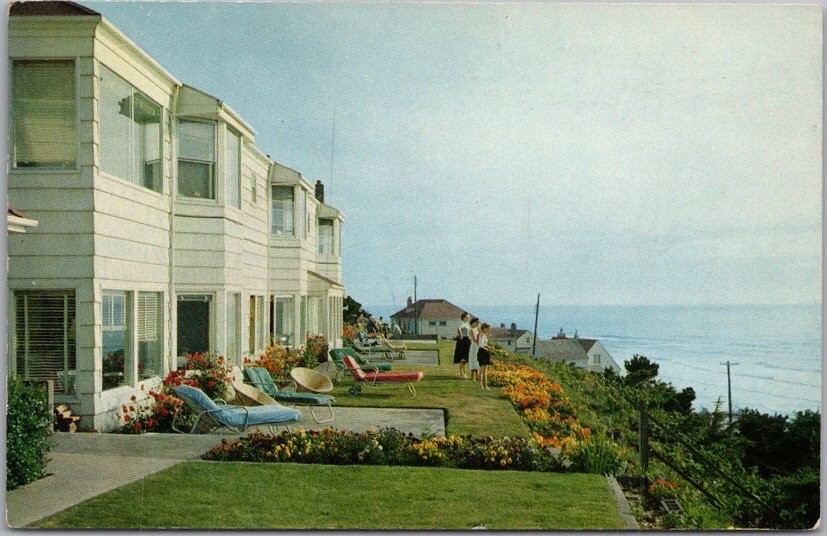 c1960s TAFT, Oregon Postcard “ESTER LEE APARTMENTS” Highway 101 Roadside Unused