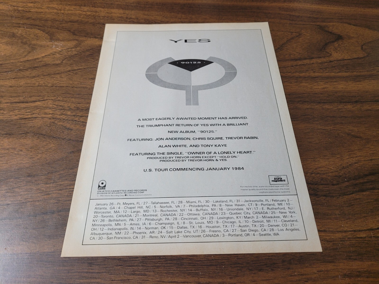 Yes “90125” 1984 Hit Parader Magazine 8″ x 11″ Advertisement