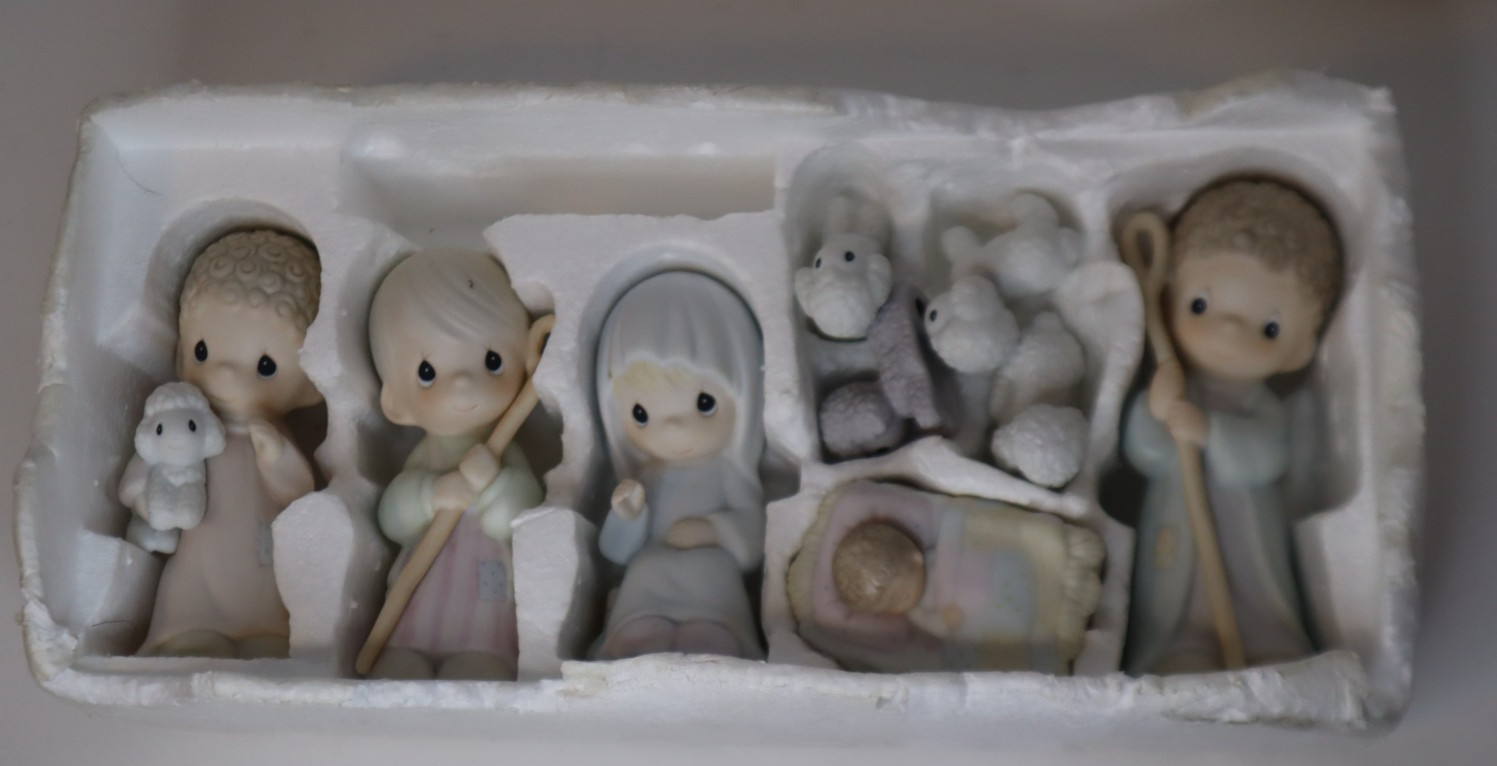 Precious Moments Come Let Us Adore Him Christmas Nativity 9pc 1986 Enesco 104000