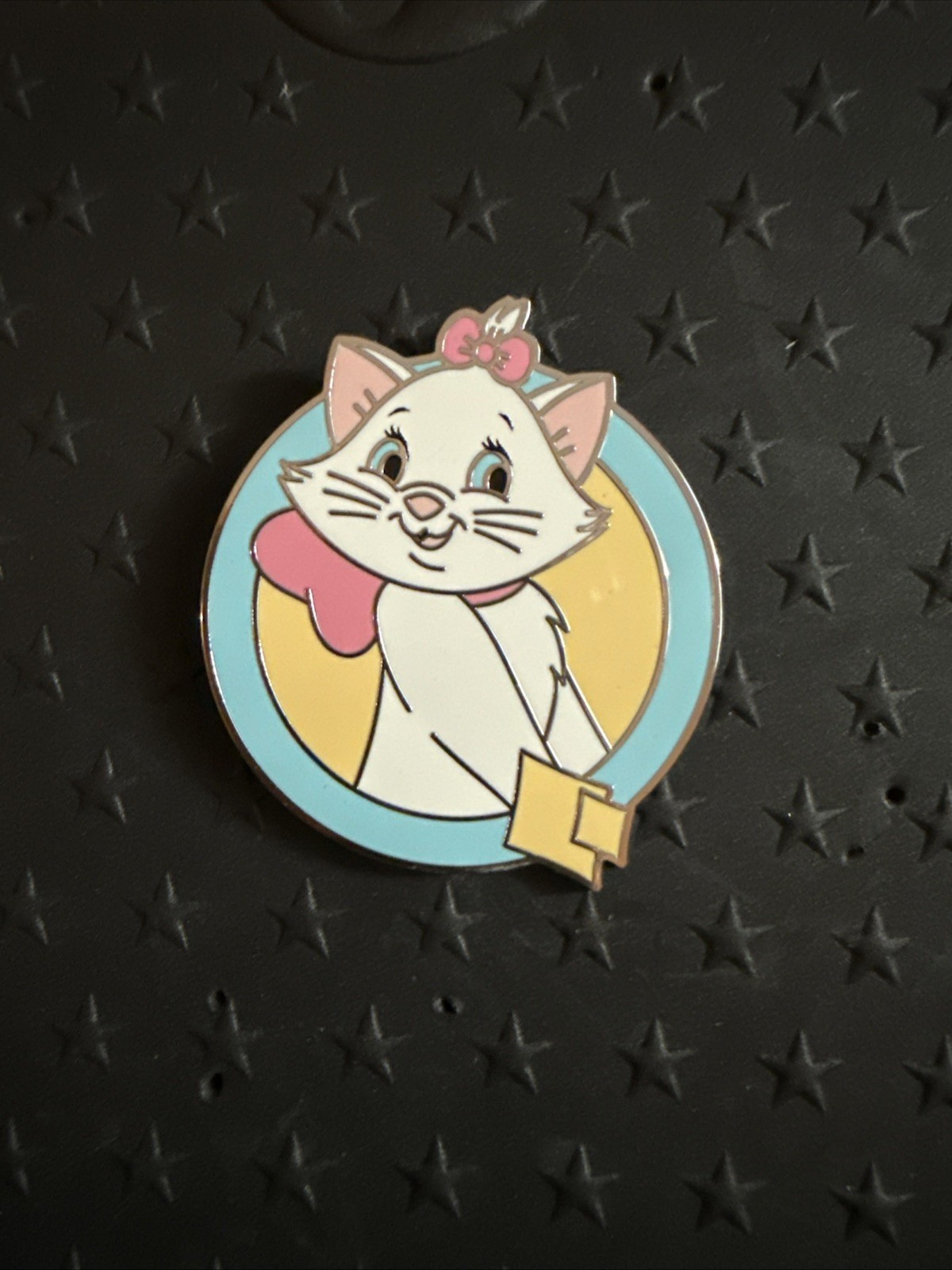 Disney Enchanted Ensemble Series 2 Marie enamel pin