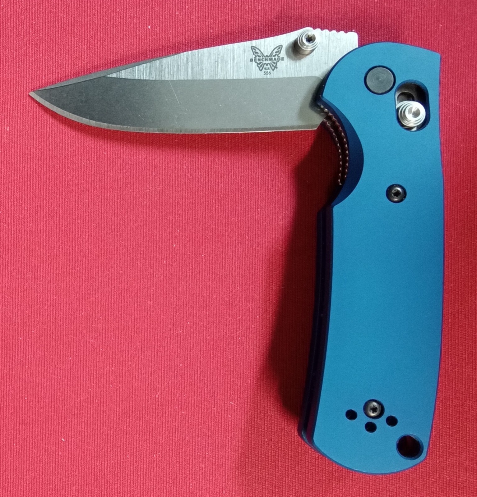 BENCHMARK Mini-Griptilian MEL PARDUE Design 556-S30V Aluminum Scales