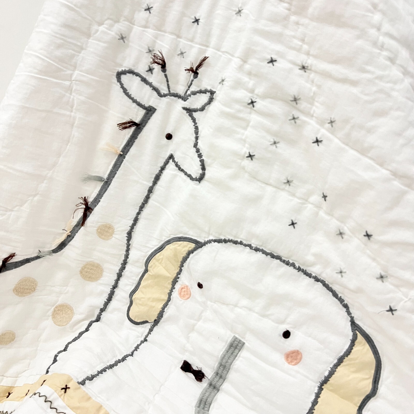 Handmade Giraffe Elephant Embroidered Hand Stitch Baby/Toddler Cotton Crib Quilt